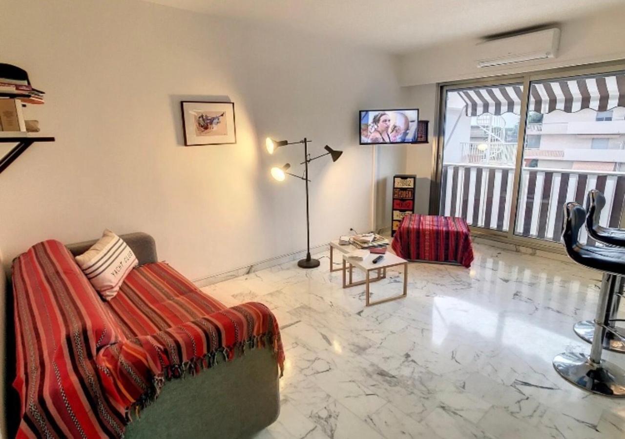 Superbe Studio Tout Equipe/Proche Mer Et Commodite Saint-Laurent-du-Var Exteriör bild